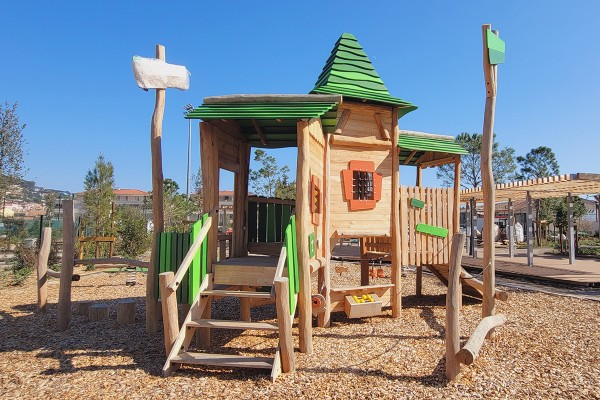 Villaggio medievale J49204® aree giochi giochi in legno naturale sostenibile origin’ immagine foto