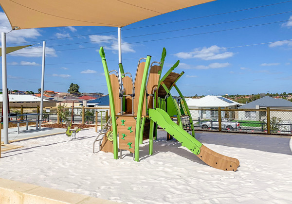 J5604 aree giochi giochi multifunzione kanopé immagine foto