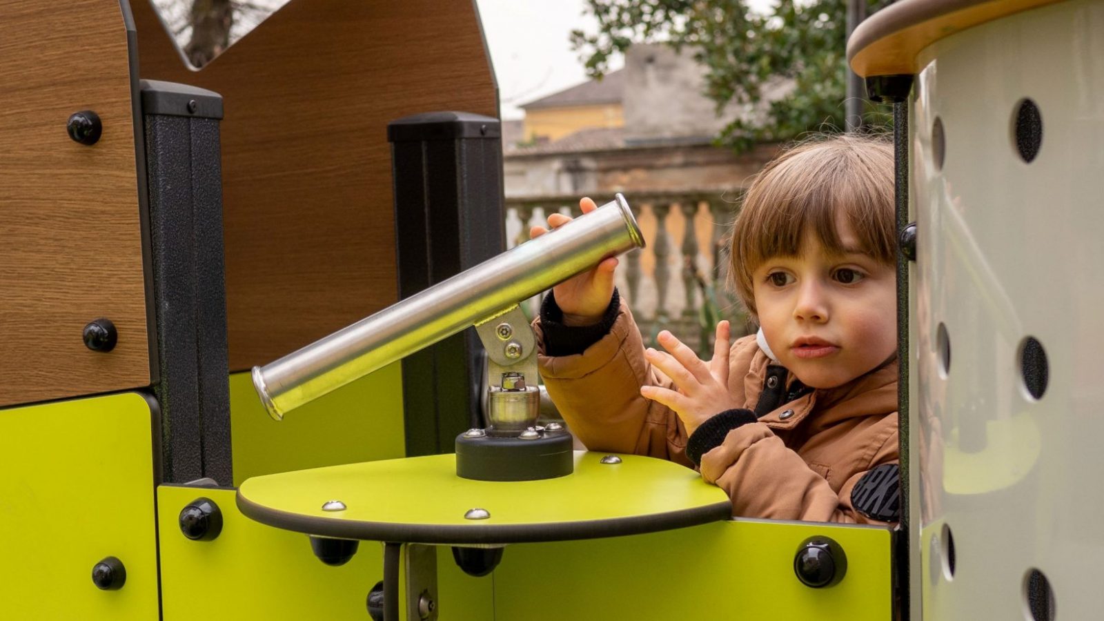 Un’area giochi inclusiva come simbolo di rinascita e territorialità.