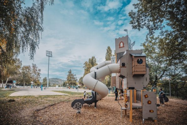Un parco giochi a tema pirati sull’isola di Cabessut a Cahors